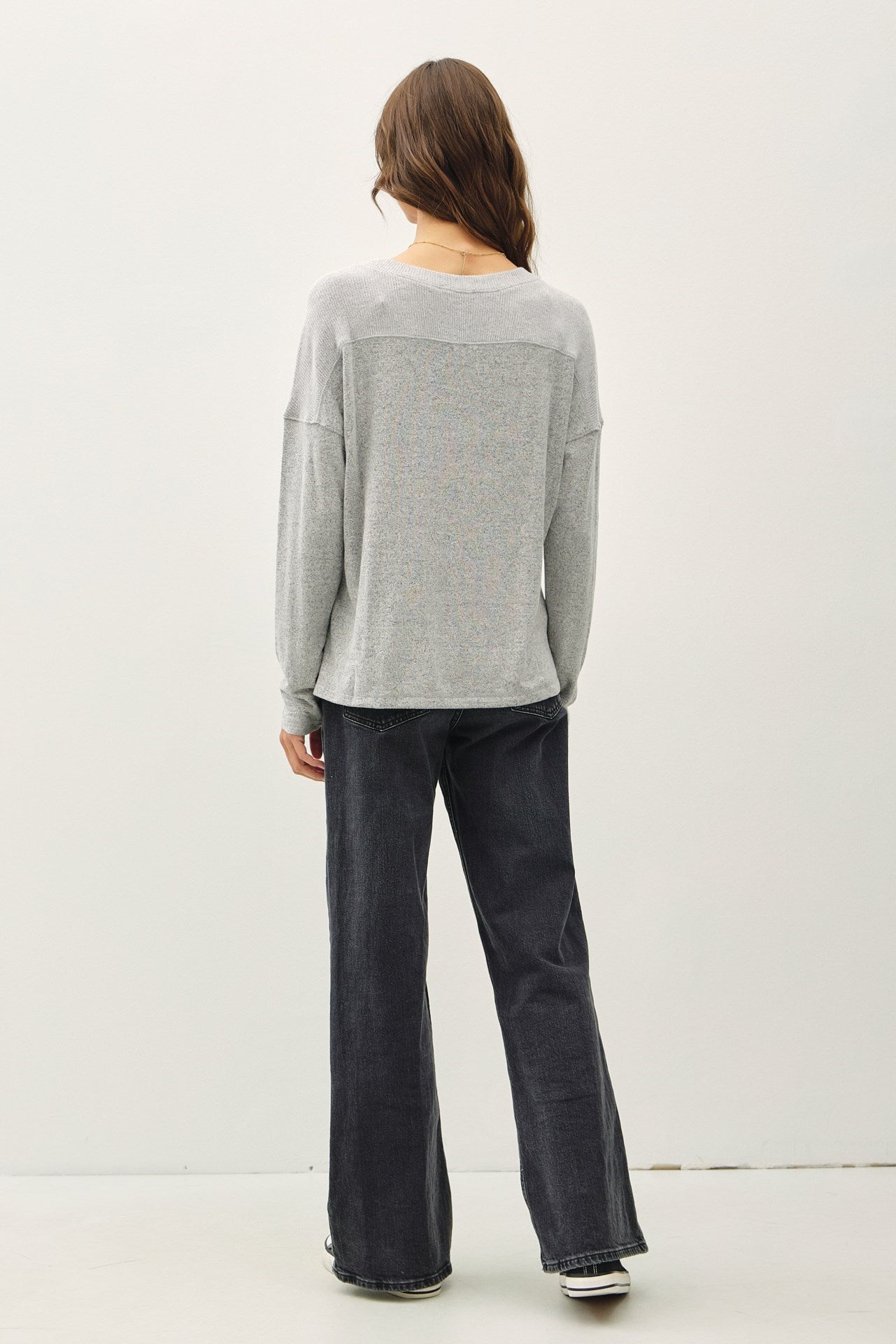 Be Cool Ultra Soft V-Neck Basic