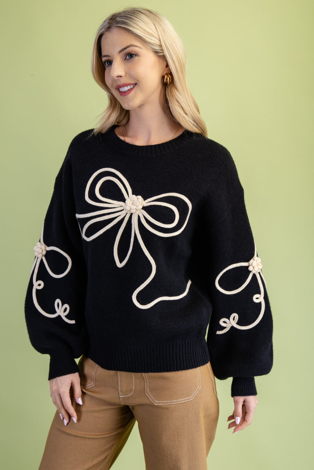 GiGiO 3-D Bow Motif Long Sleeve Sweater
