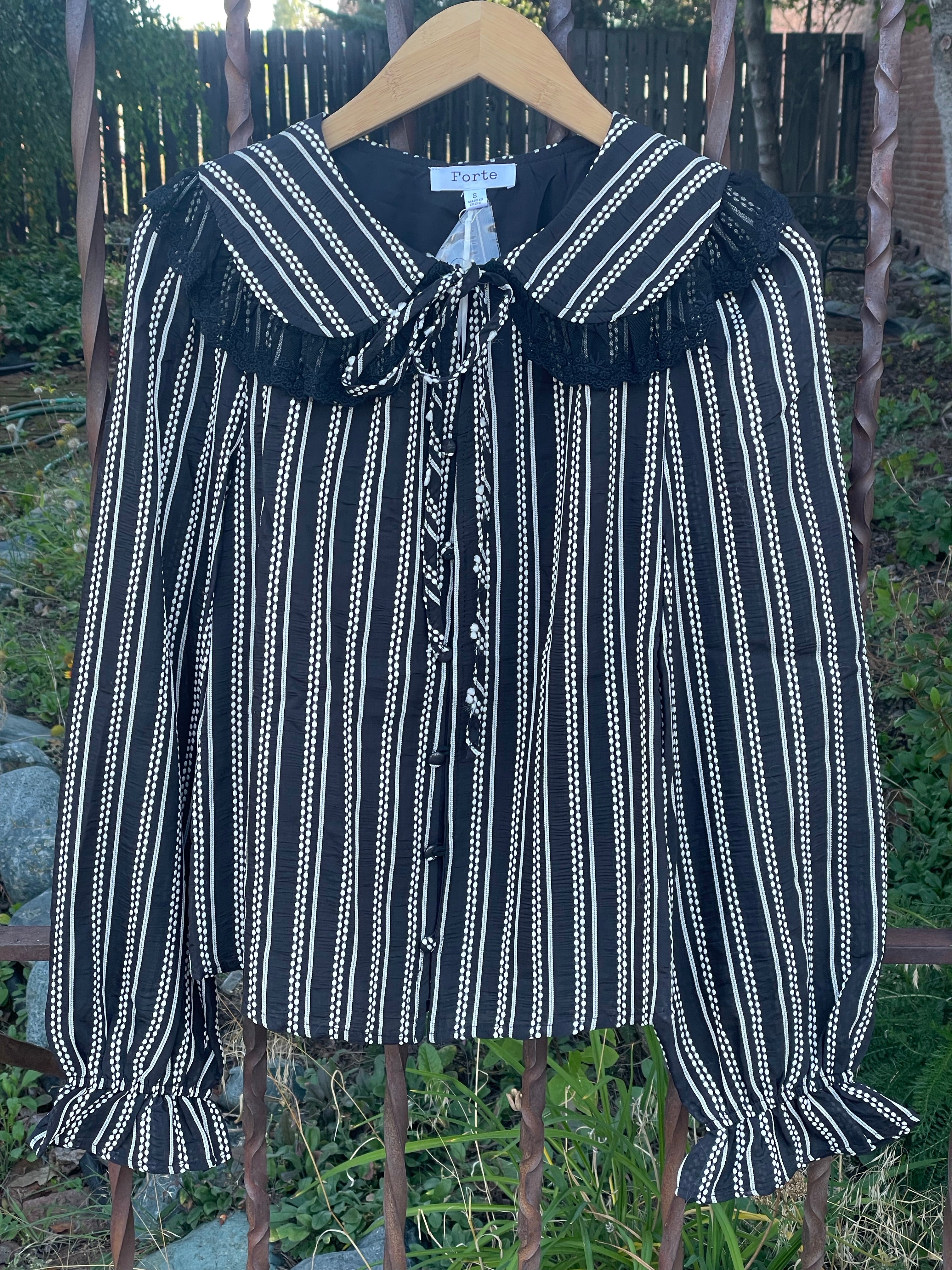 Forte Striped Peter Pan Collar Blouse